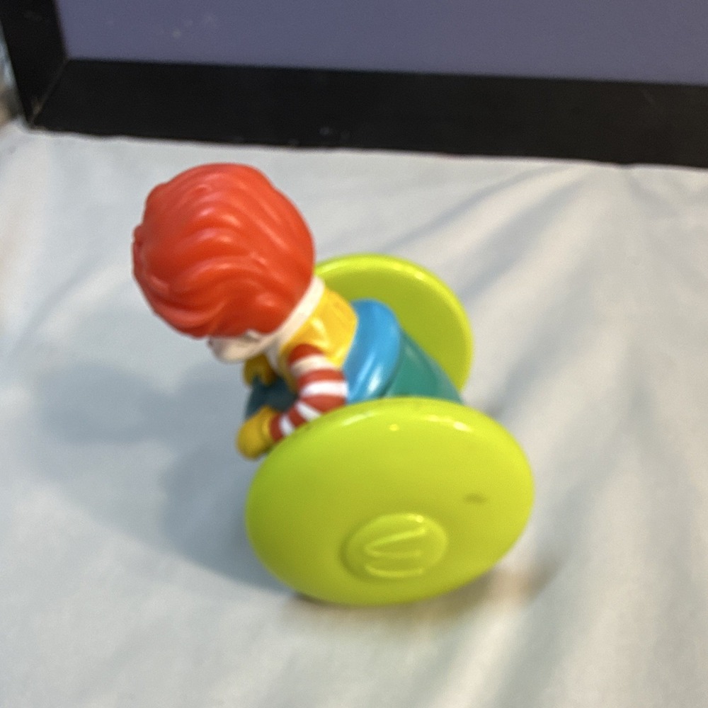 McDonald's Ronald McDonald Toy Figure 2006 w/ Wheels Blue Green Red Yellow - Picture 5 of 8
